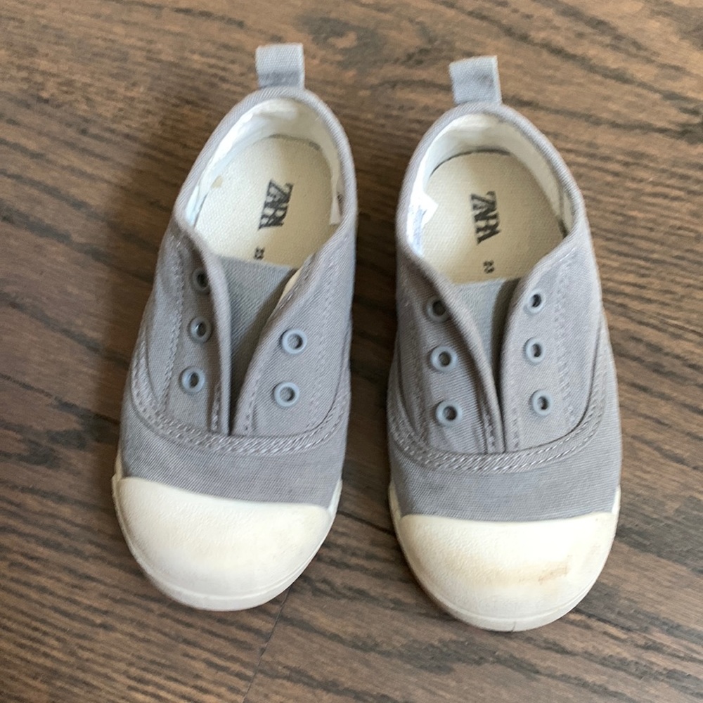 Zara boys slip on sneaker